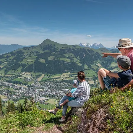 Отель Kaiserhof Kitzbuehel, 4 Sterne Superior 4*