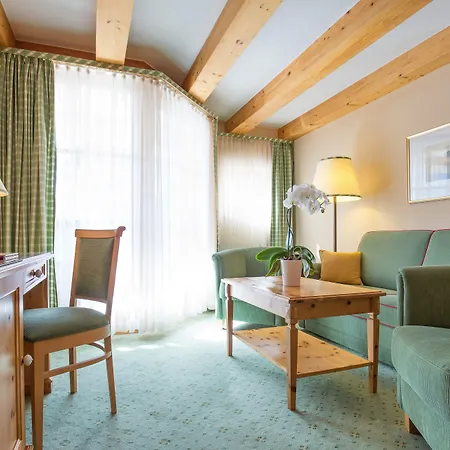 Otel Kaiserhof Kitzbuehel, 4 Sterne Superior 4*